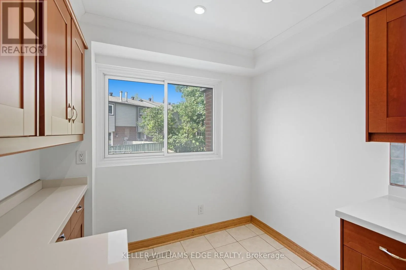 83 - 485 MEADOWS BOULEVARD