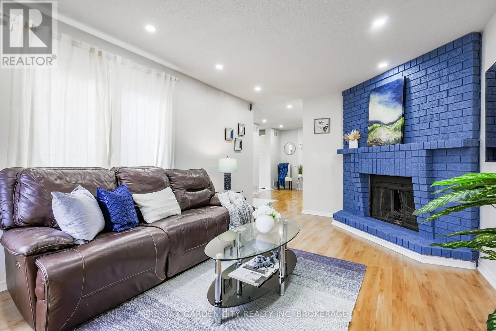 1172 KOS BOULEVARD
