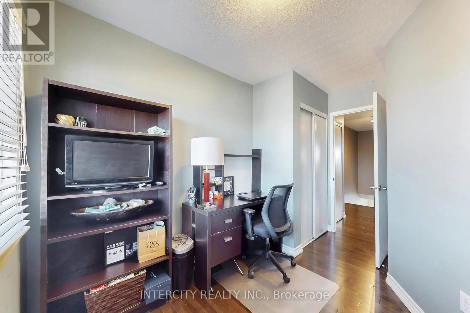 29 BIRDSTONE CRESCENT