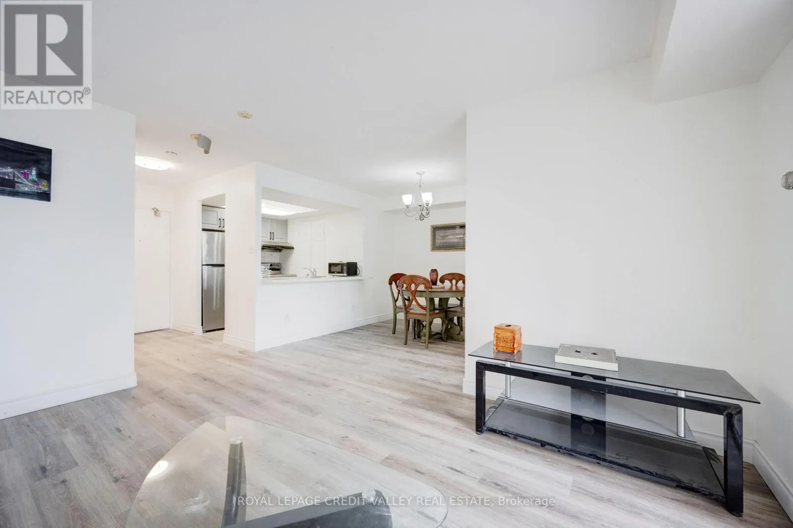 2002 - 265 ENFIELD PLACE