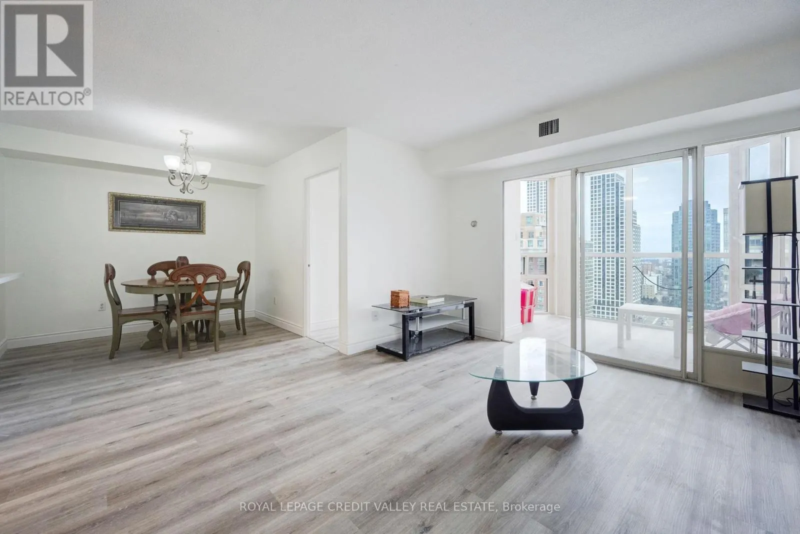 2002 - 265 ENFIELD PLACE