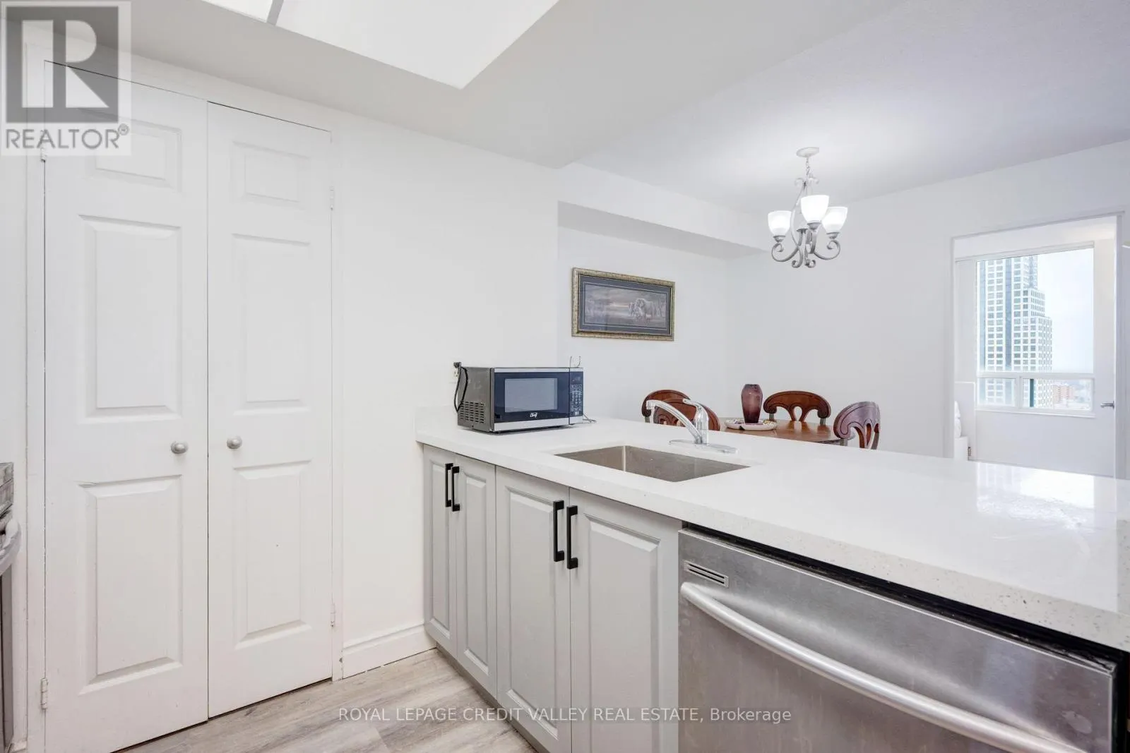2002 - 265 ENFIELD PLACE