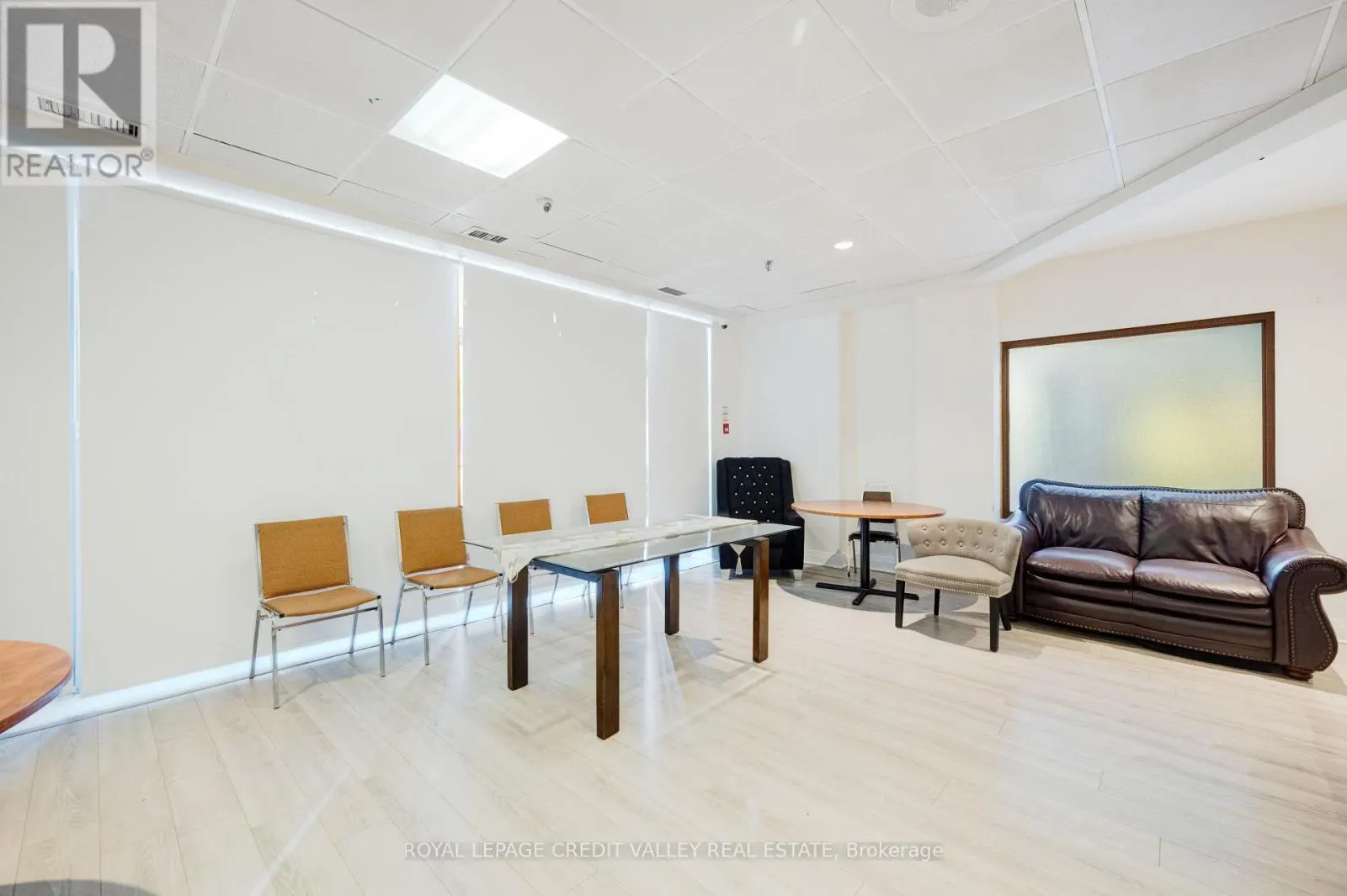 2002 - 265 ENFIELD PLACE