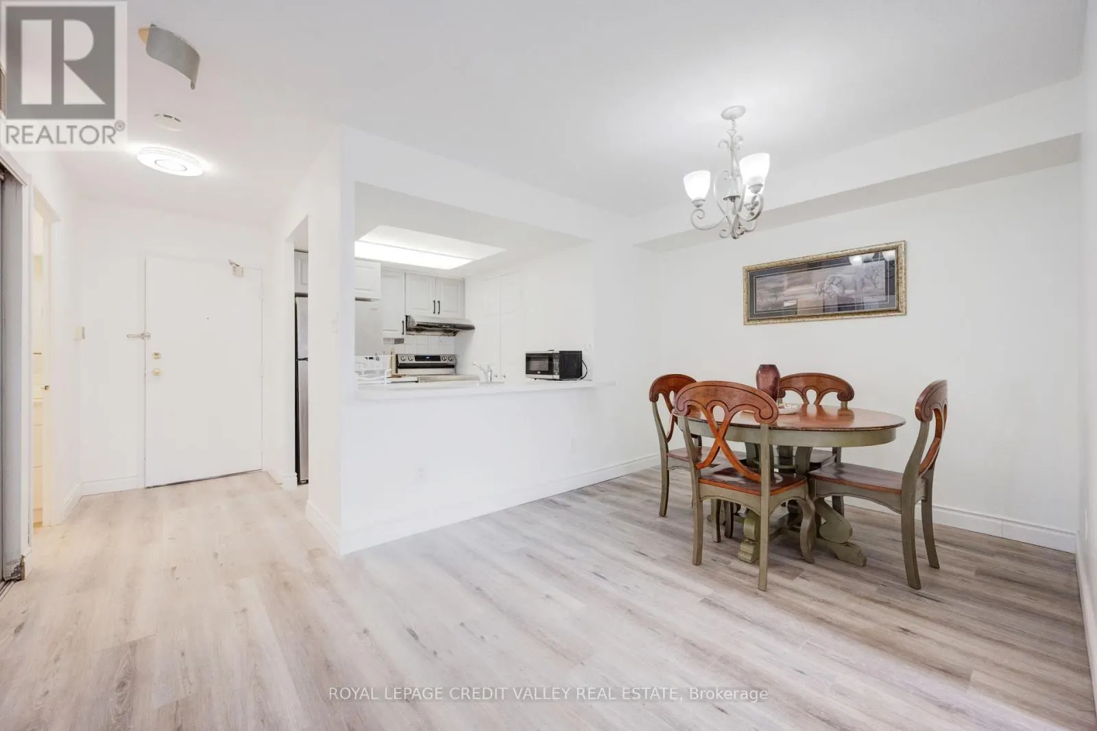 2002 - 265 ENFIELD PLACE