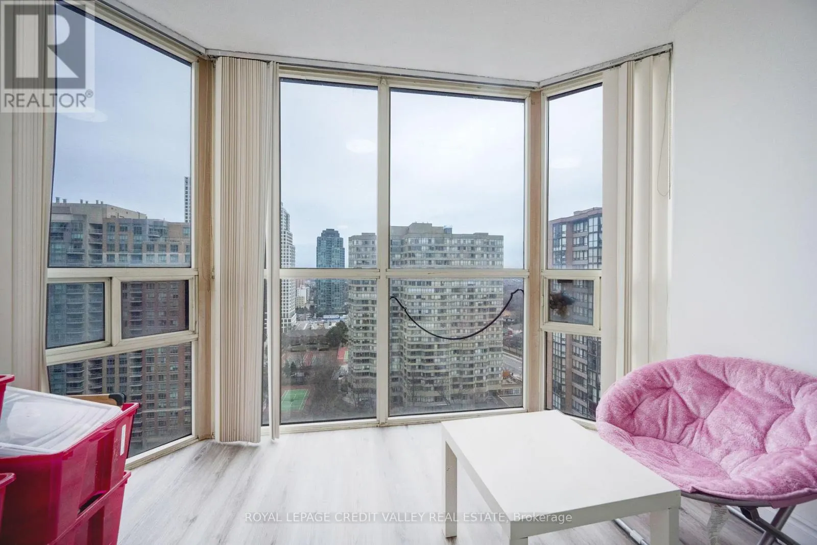 2002 - 265 ENFIELD PLACE