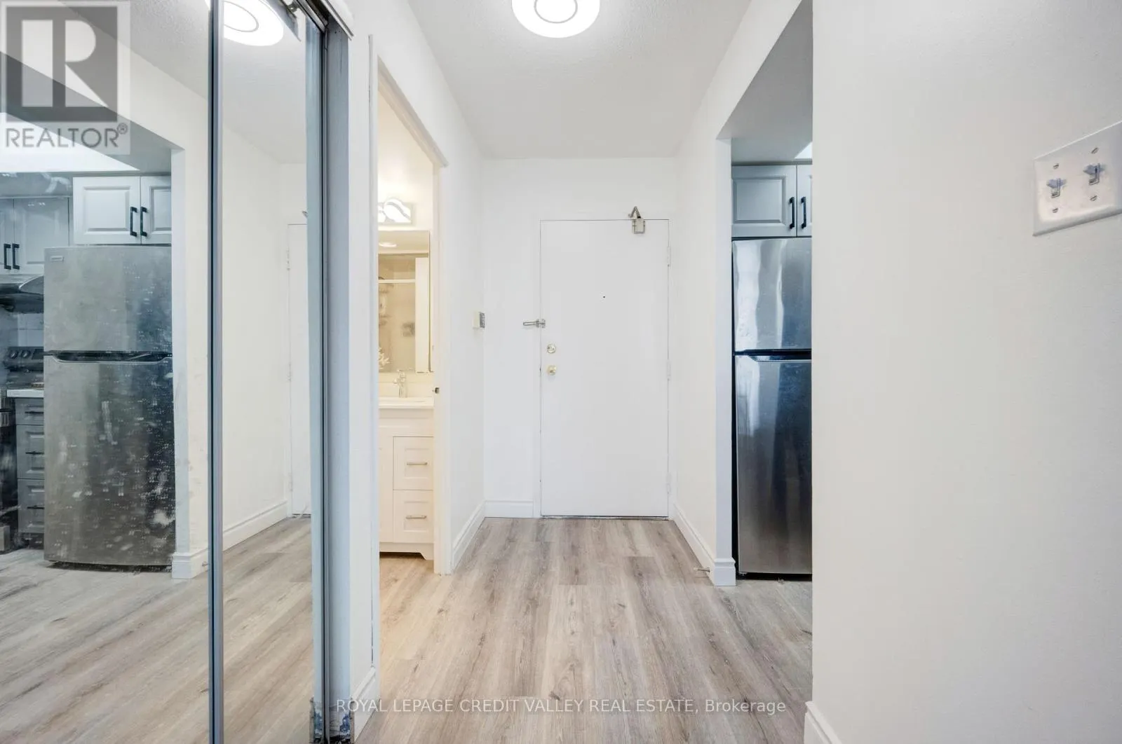 2002 - 265 ENFIELD PLACE