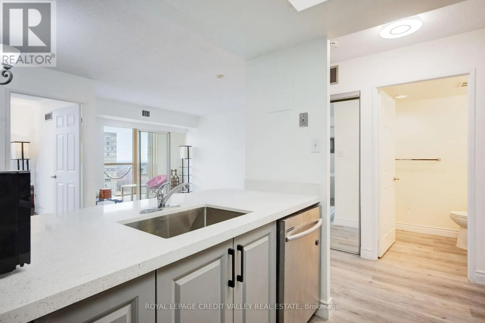 2002 - 265 ENFIELD PLACE