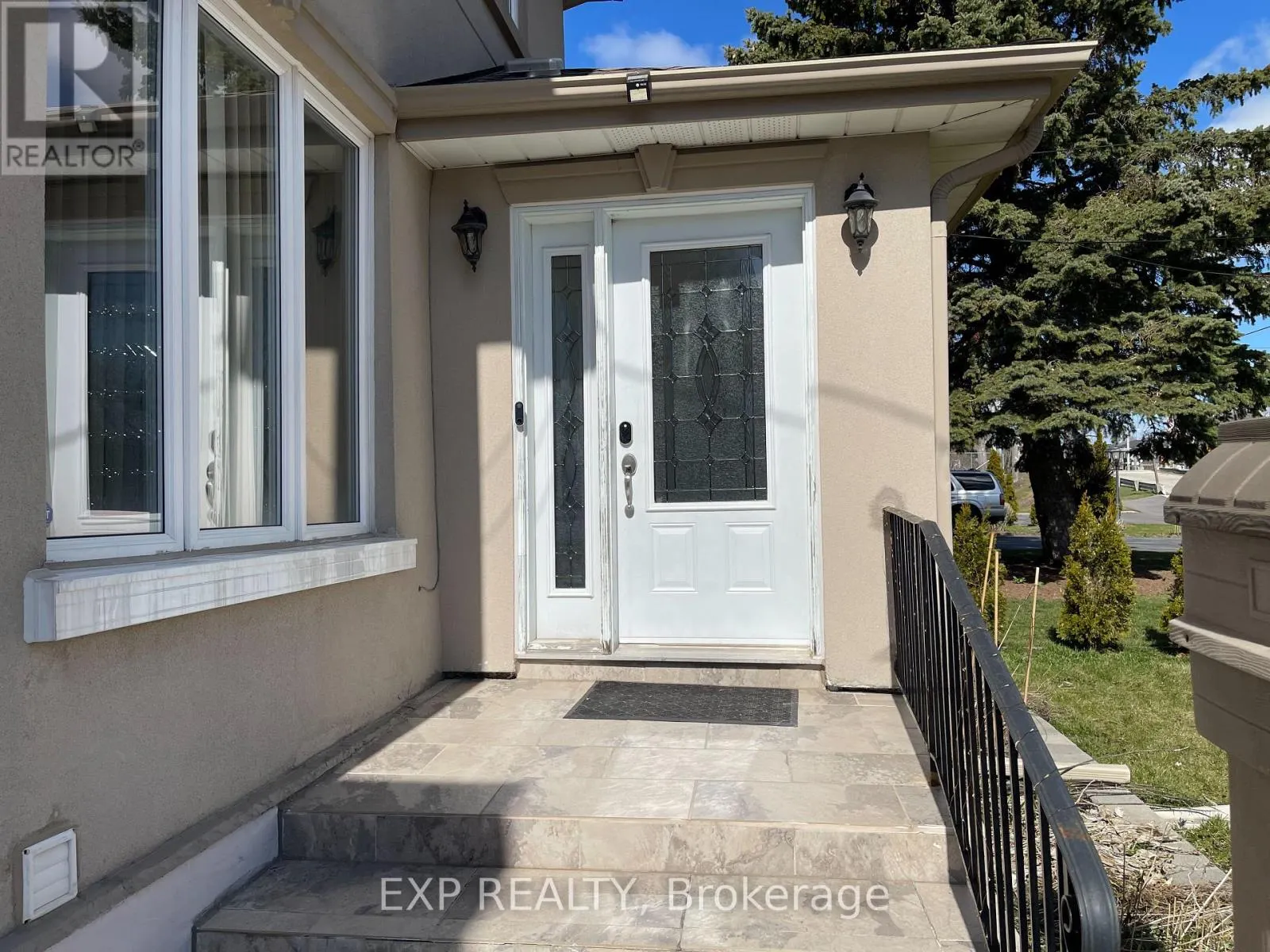 1084 HAIG BOULEVARD