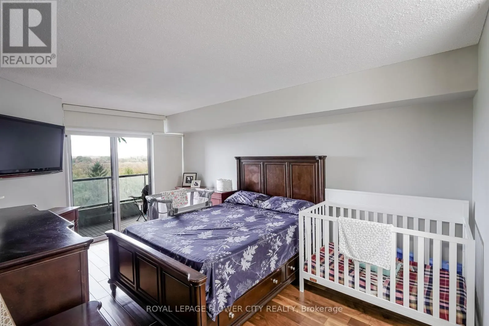611 - 1 ROWNTREE ROAD N