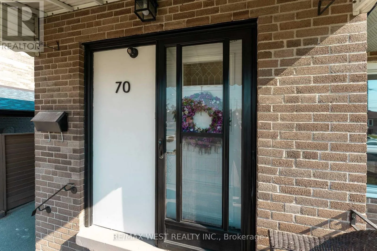 70 WHEATSHEAF CRESCENT
