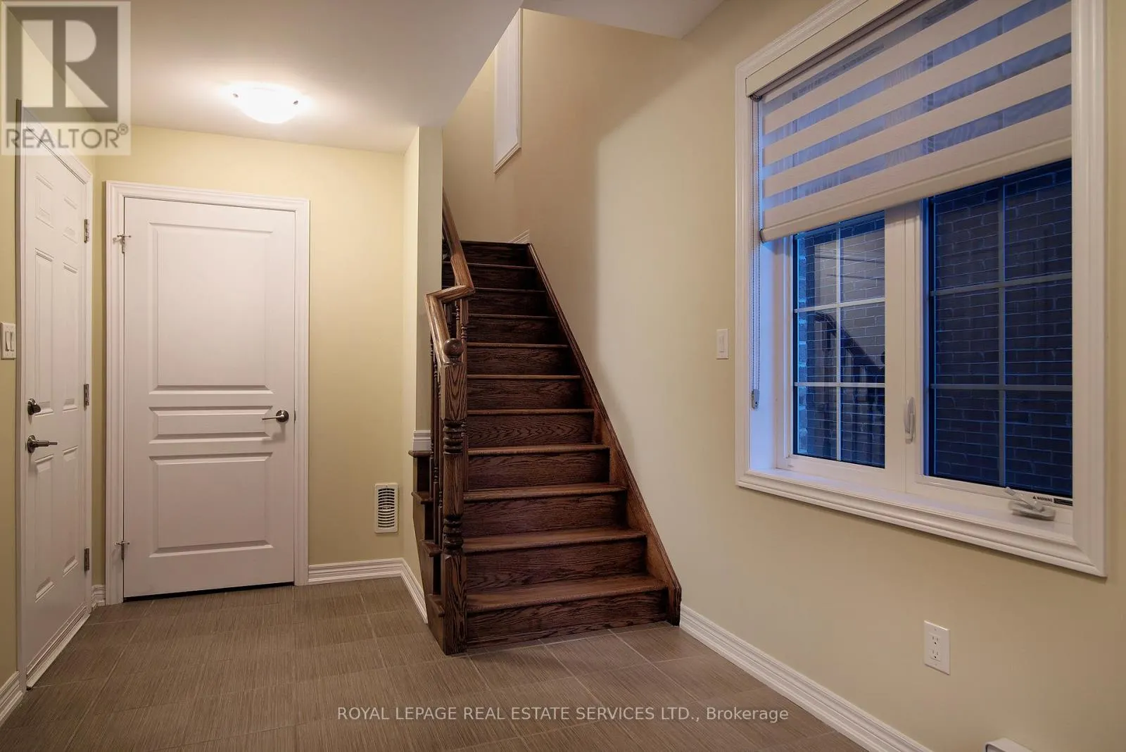 387 ALDERWOOD COMMON