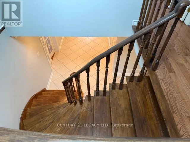 (UPPER) - 45 PANORAMA CRESCENT