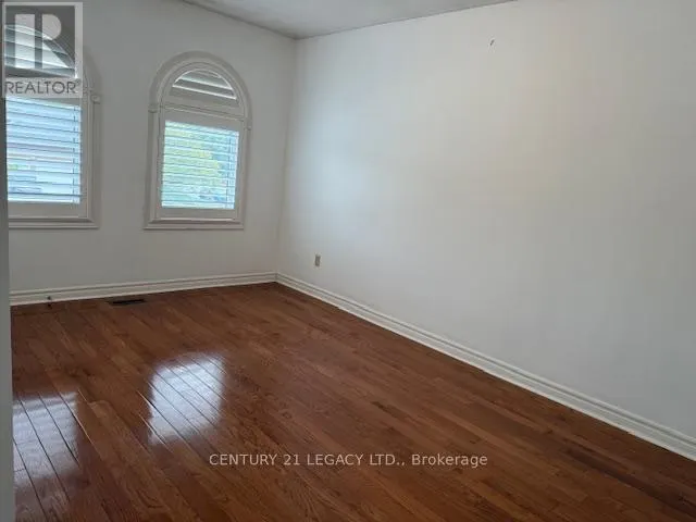(UPPER) - 45 PANORAMA CRESCENT
