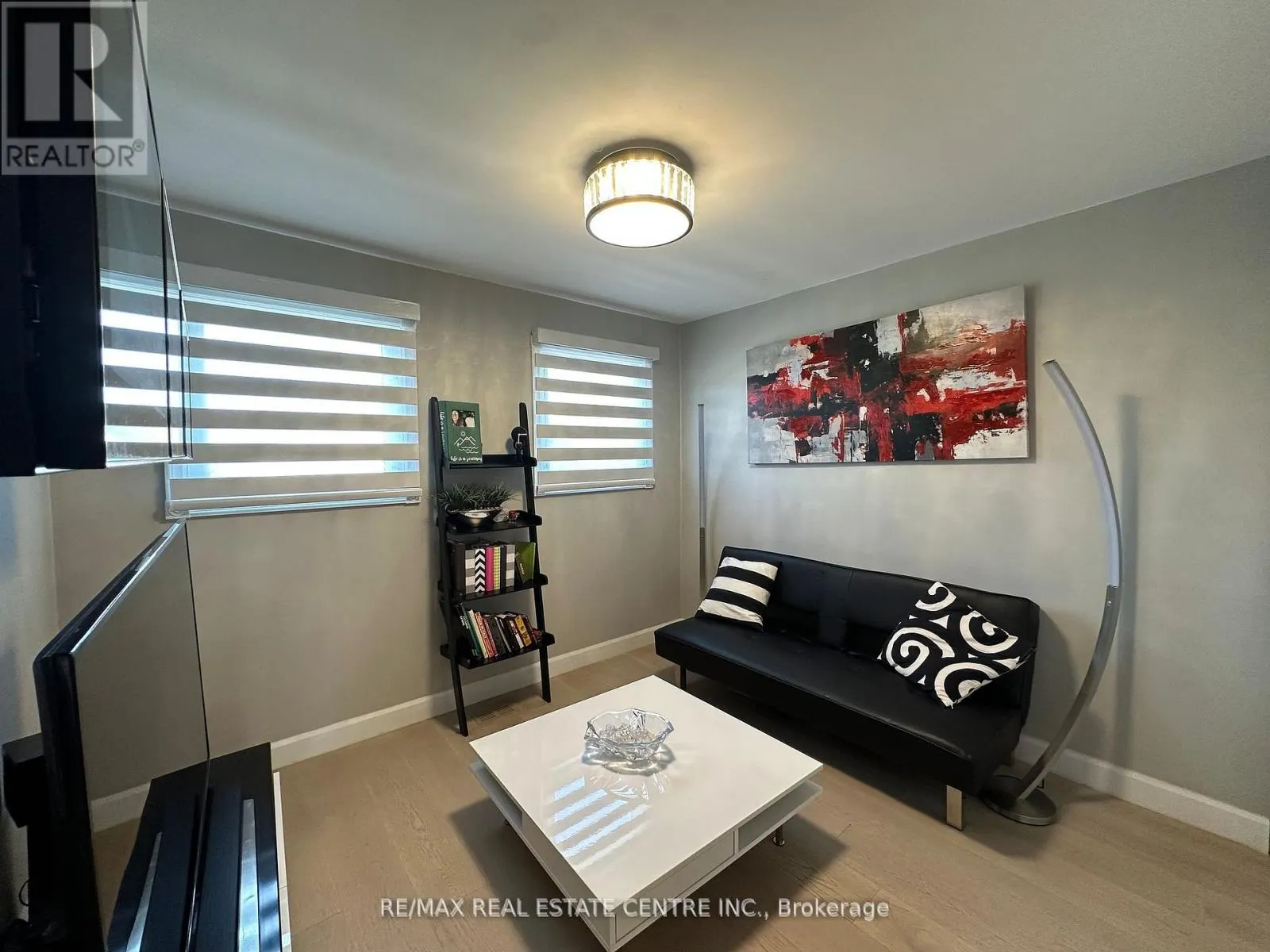 4136 MAGNOLIA COURT