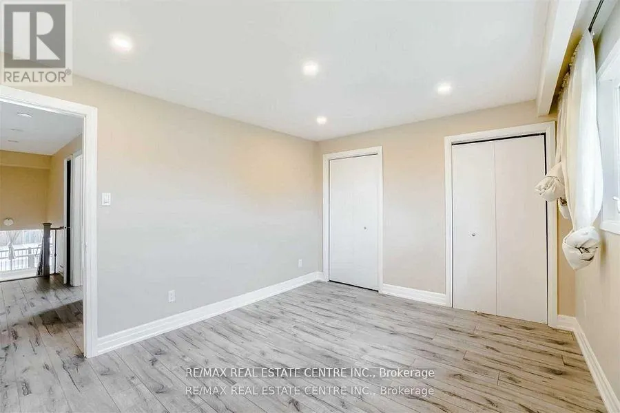 3385 ELLENGALE (UPPER) DRIVE