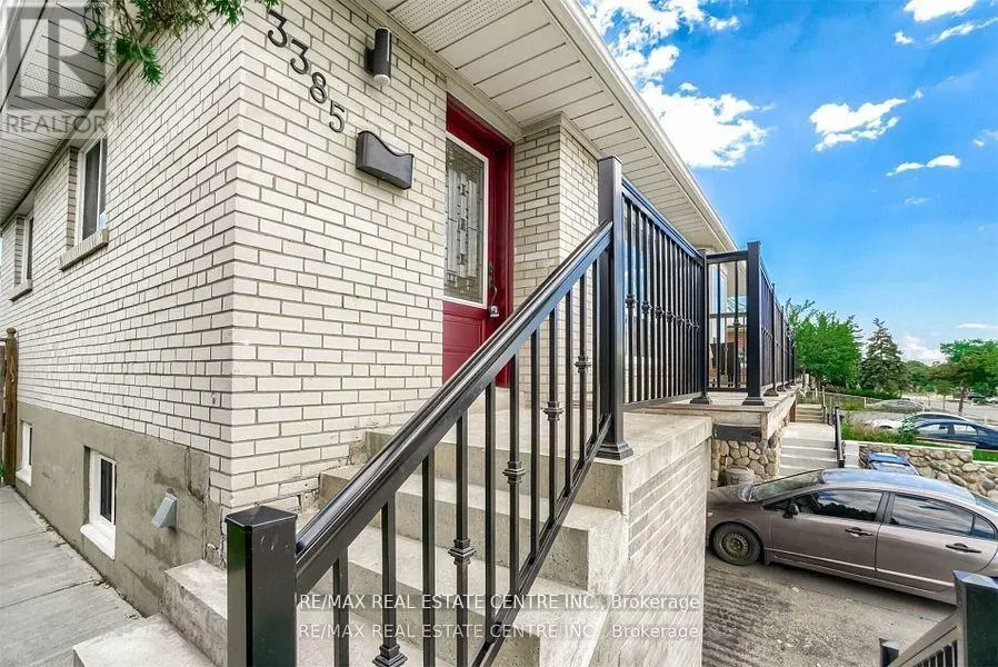 3385 ELLENGALE (UPPER) DRIVE