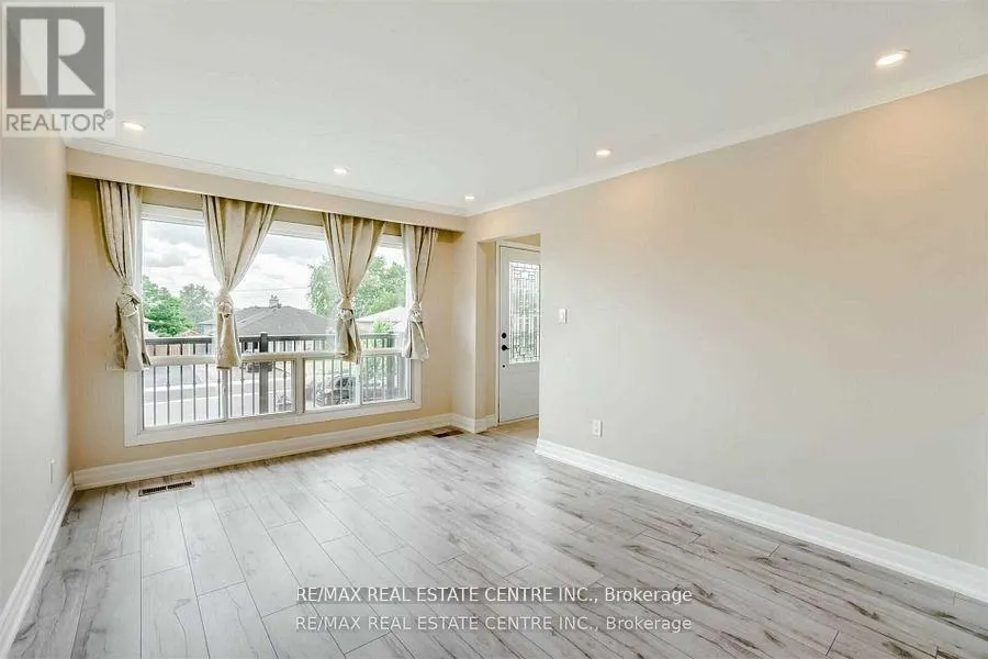 3385 ELLENGALE (UPPER) DRIVE