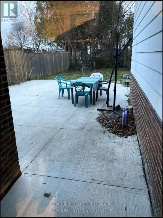 122 PARKVIEW DRIVE
