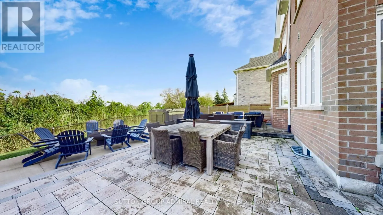 37 DONWOODS COURT