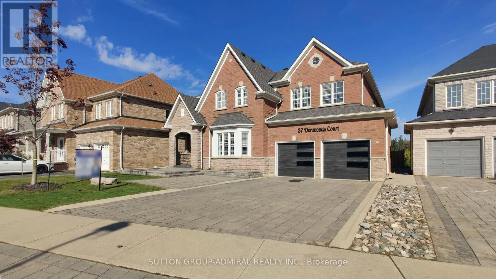 37 DONWOODS COURT