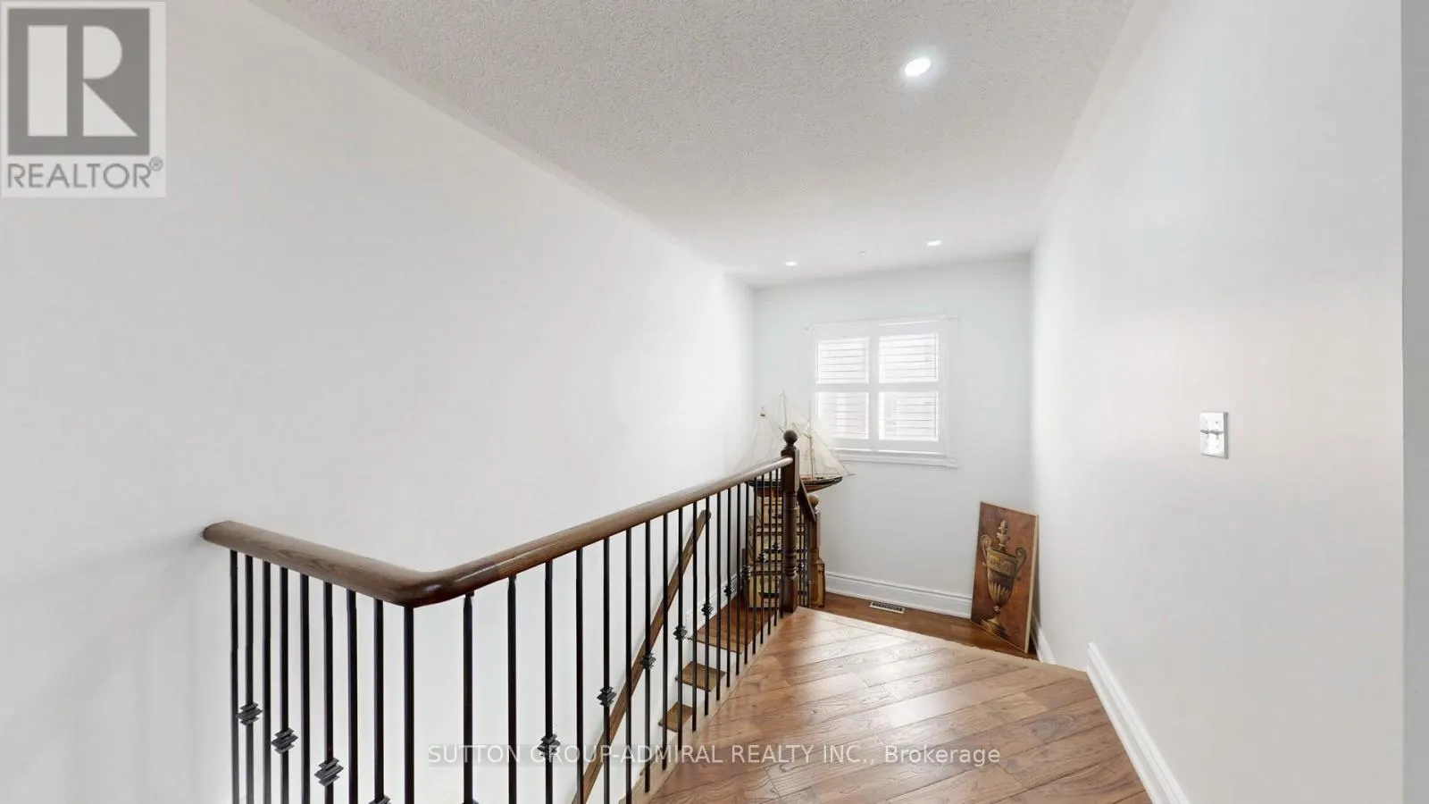 37 DONWOODS COURT