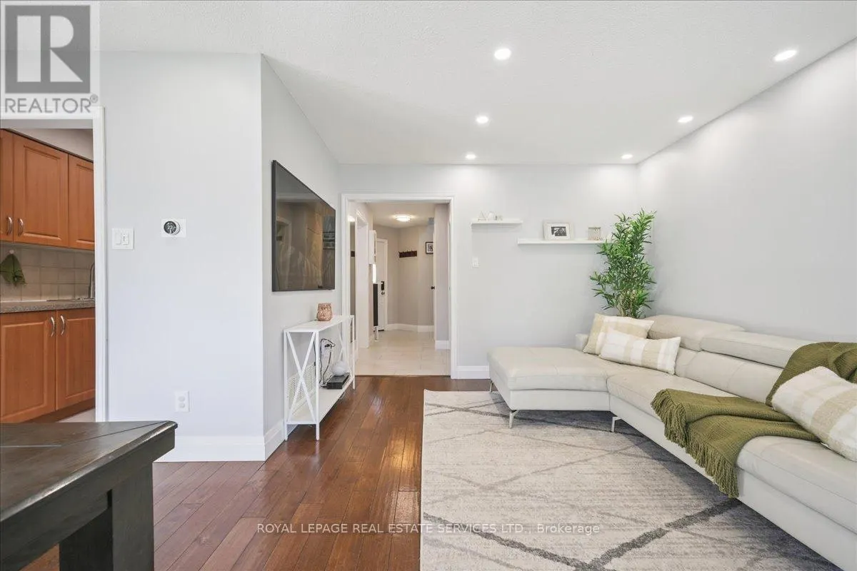 4336 LEE DRIVE