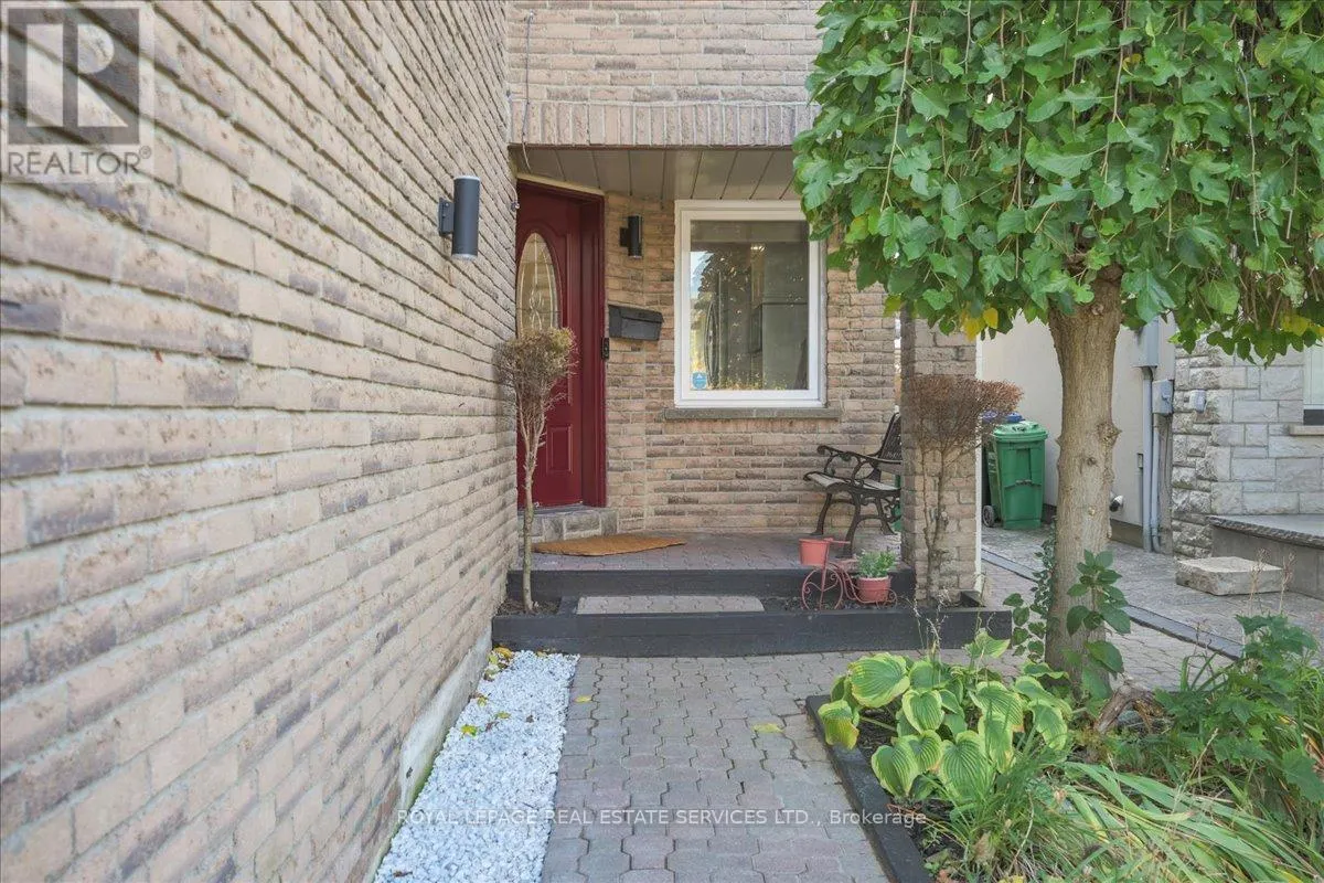 4336 LEE DRIVE