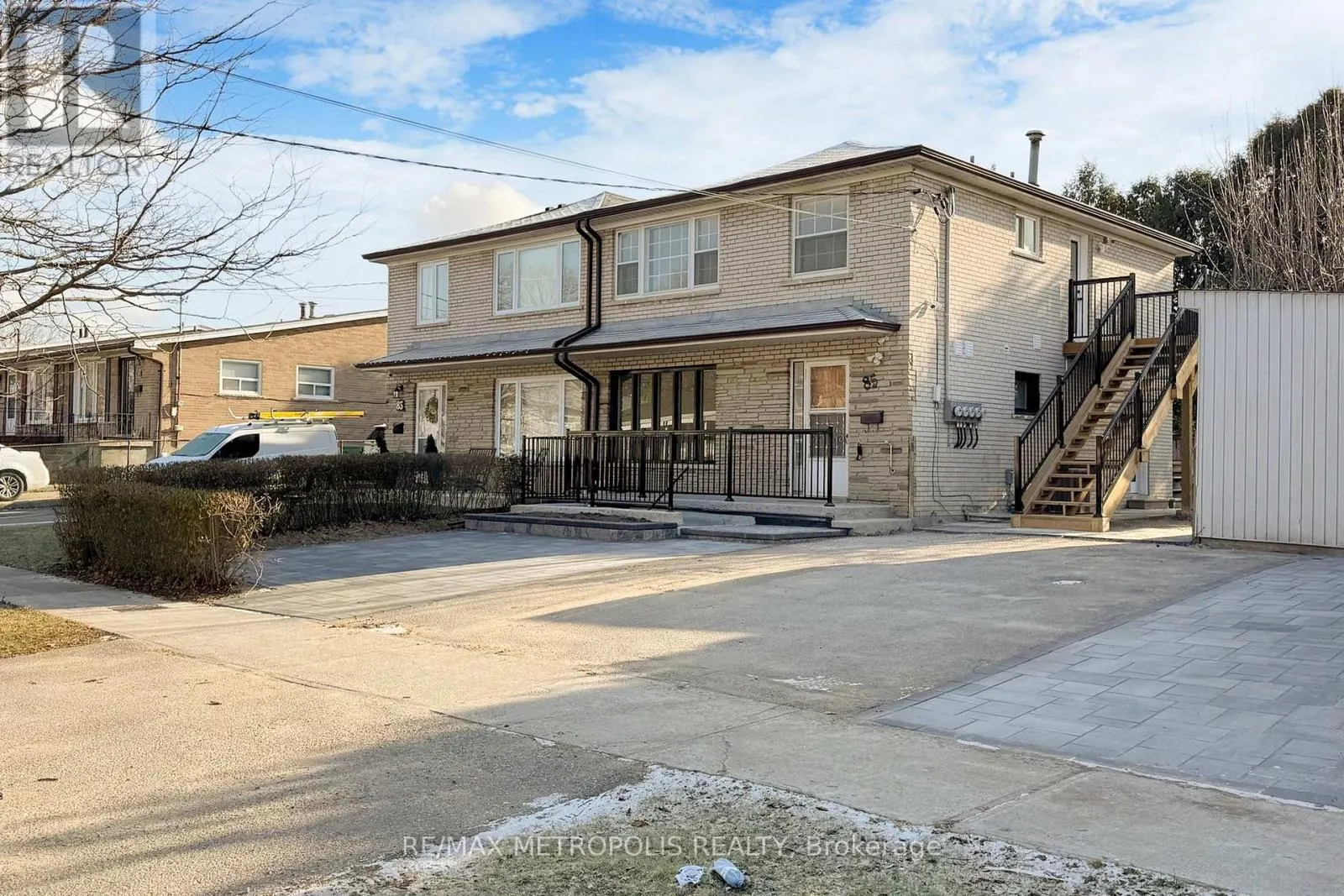MAIN - 85 PRIMULA CRESCENT