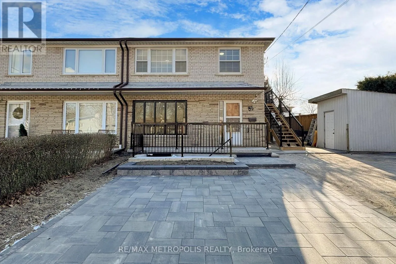MAIN - 85 PRIMULA CRESCENT
