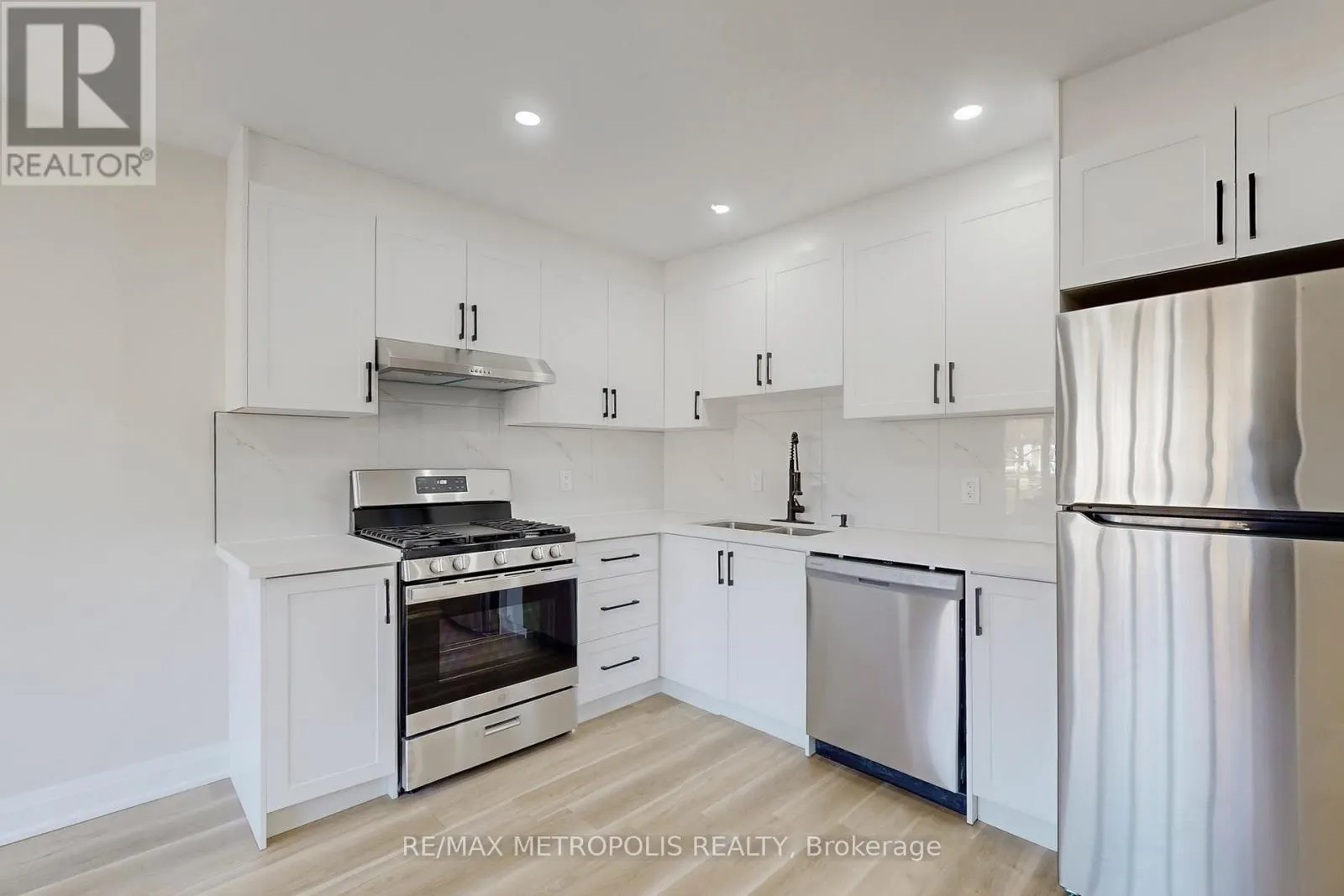 MAIN - 85 PRIMULA CRESCENT