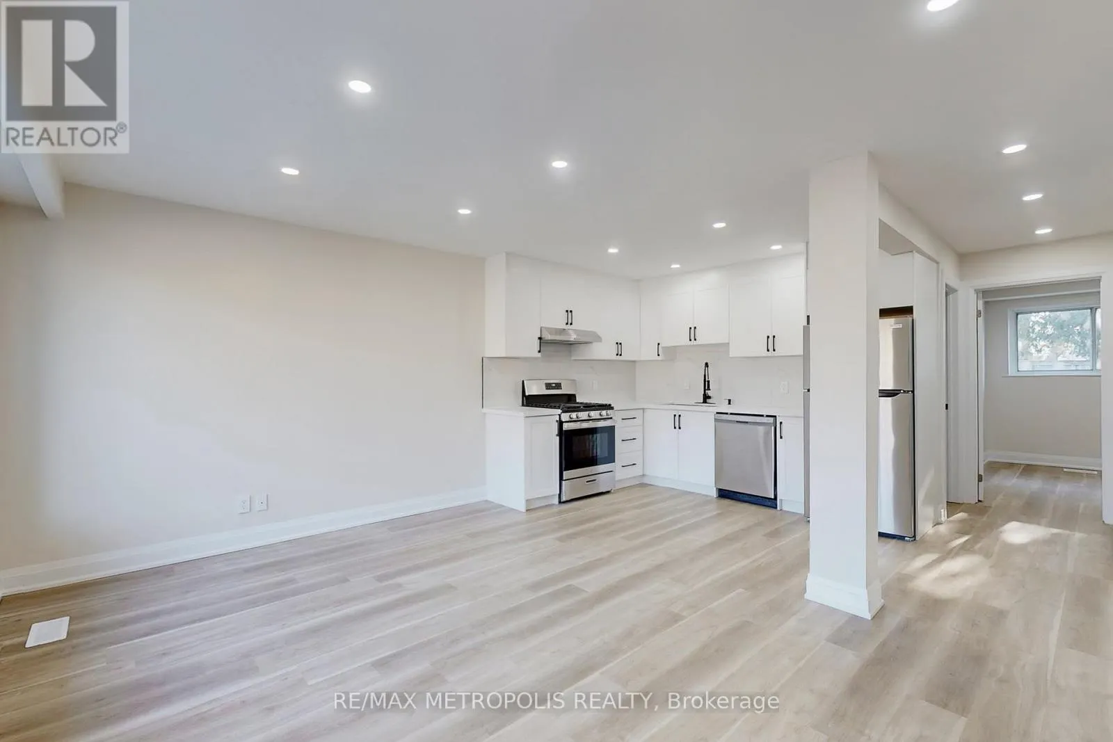 MAIN - 85 PRIMULA CRESCENT