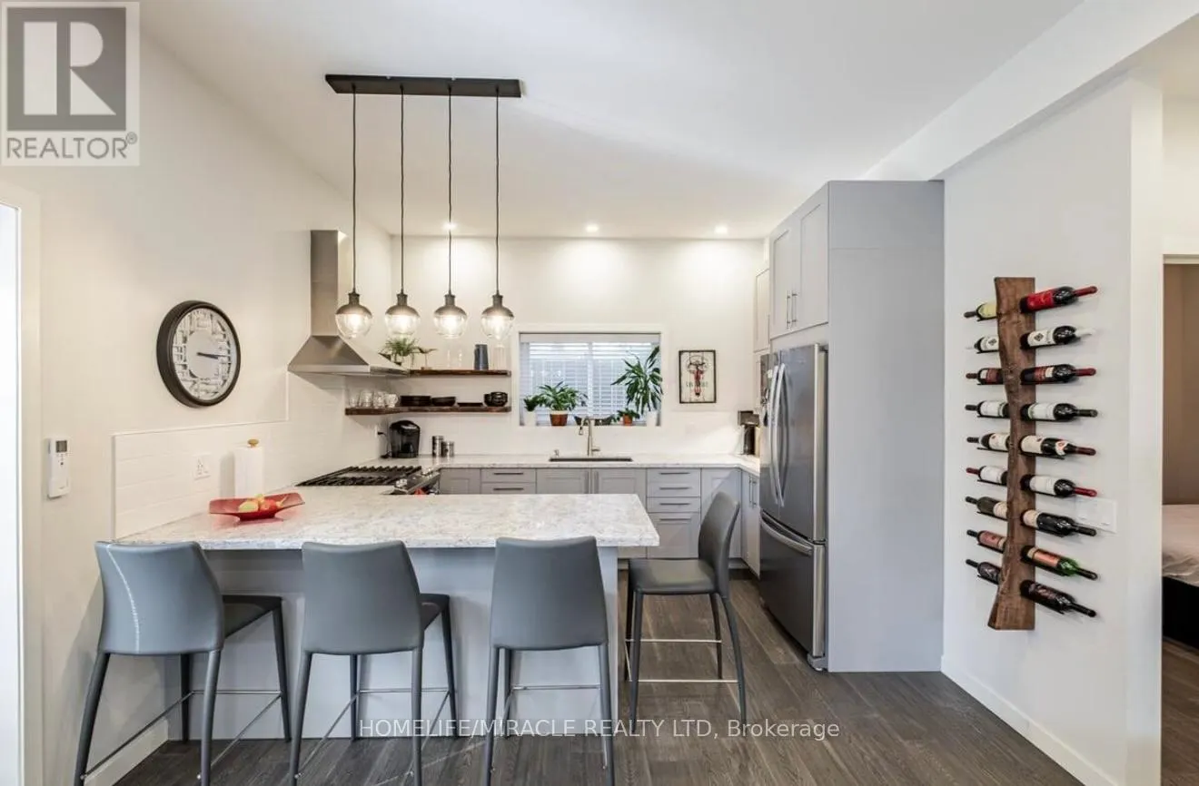 LANEWAY SUITE - 51 MCMURRAY AVENUE