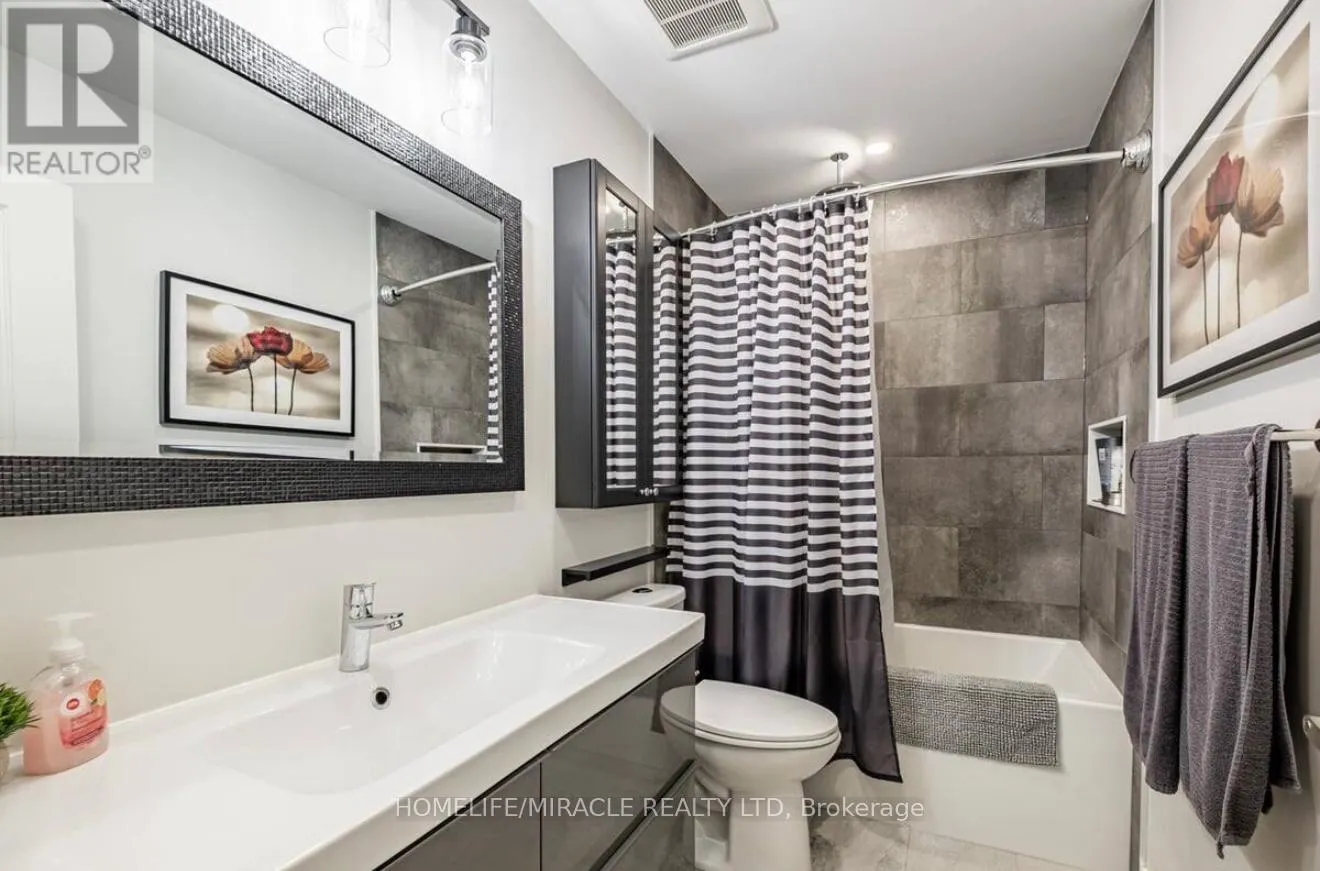 LANEWAY SUITE - 51 MCMURRAY AVENUE