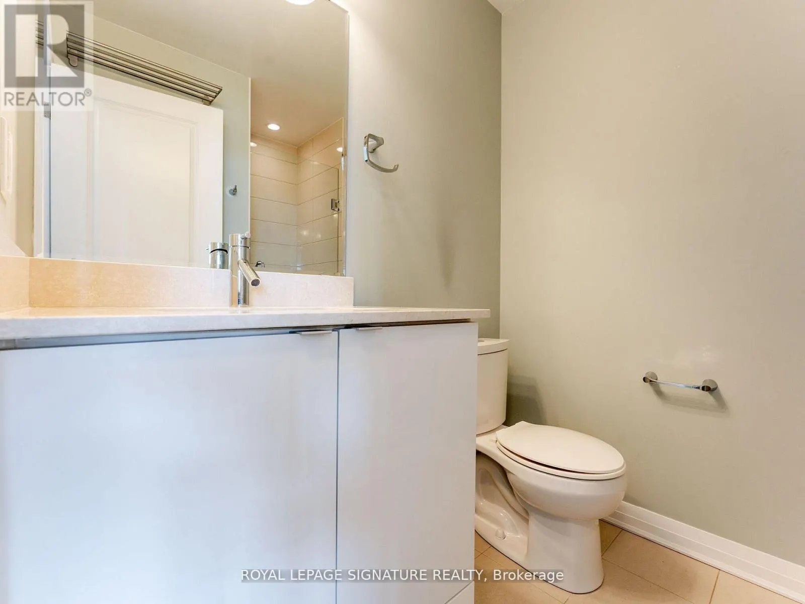 704 - 59 ANNIE CRAIG DRIVE