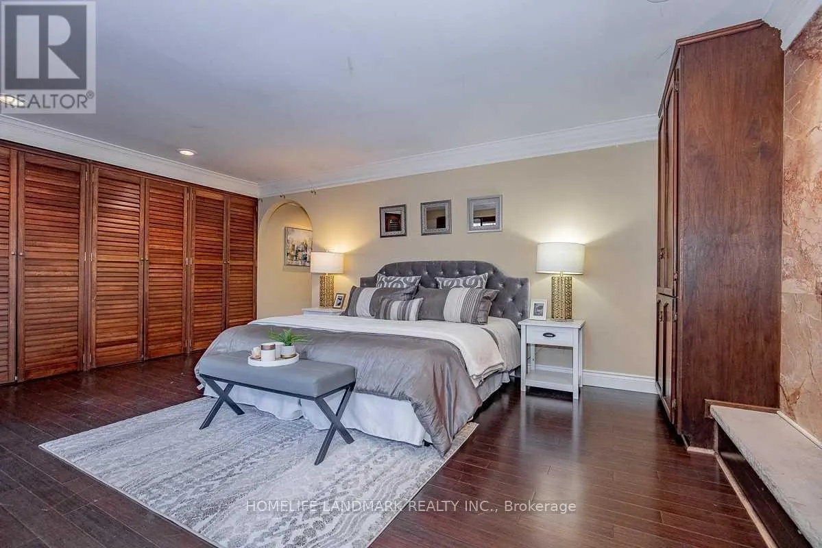 2301 BENNINGTON GATE