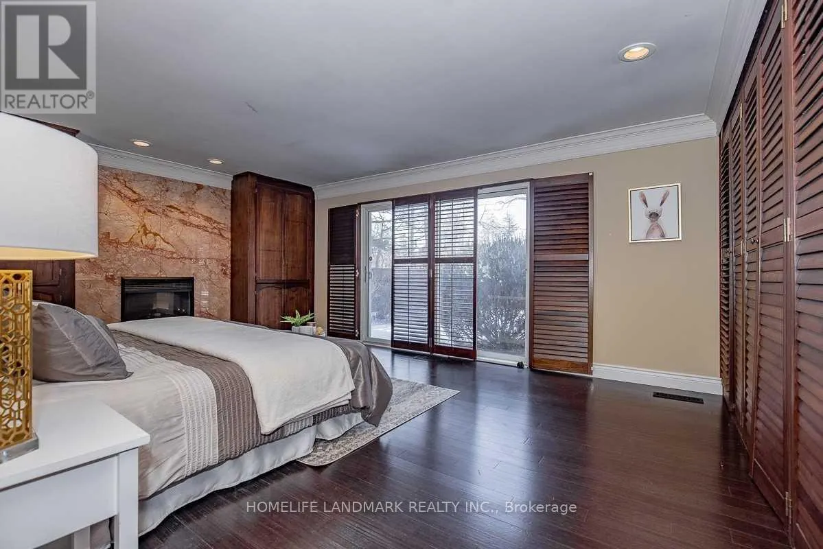 2301 BENNINGTON GATE
