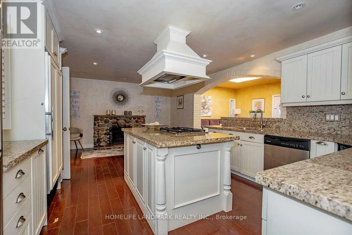 2301 BENNINGTON GATE