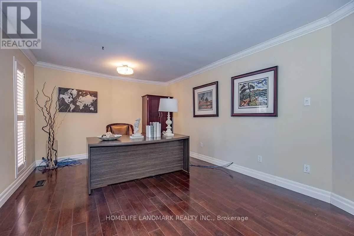 2301 BENNINGTON GATE