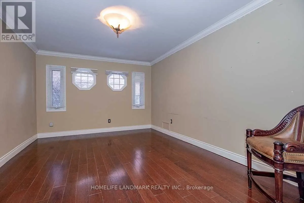 2301 BENNINGTON GATE
