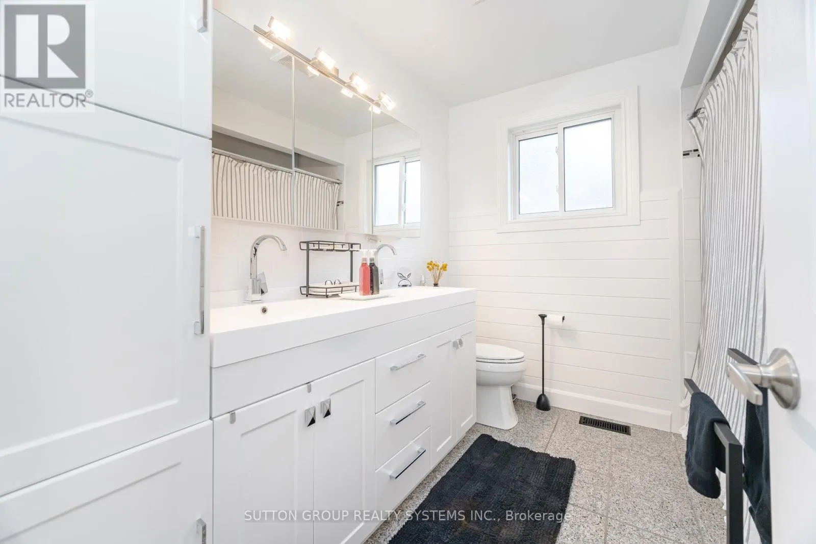 175 CONNAUGHT CRESCENT
