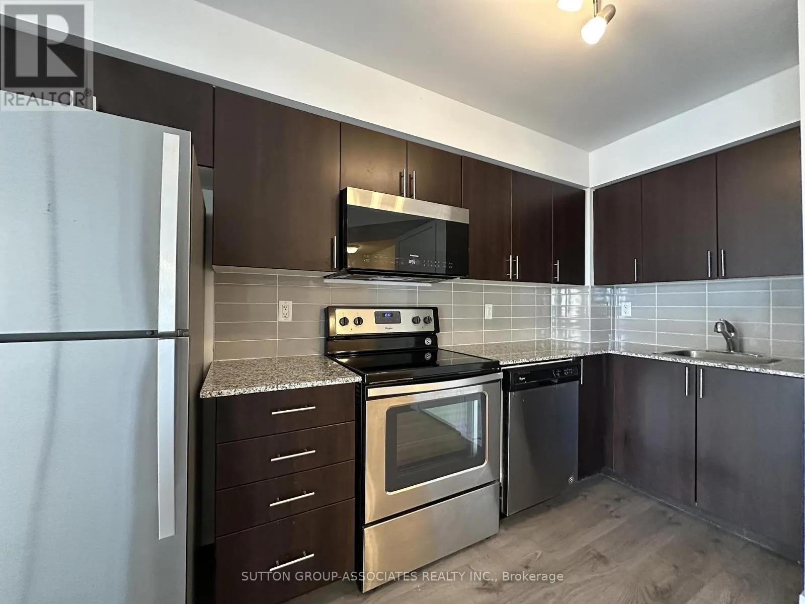 1911 - 1420 DUPONT STREET