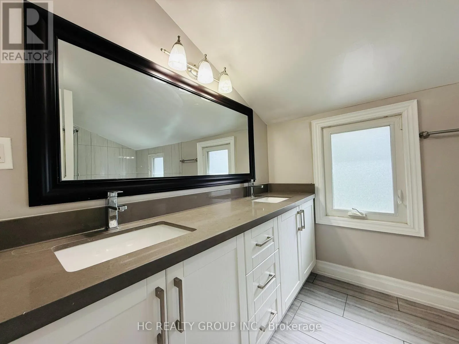 673 GLENGROVE AVENUE W