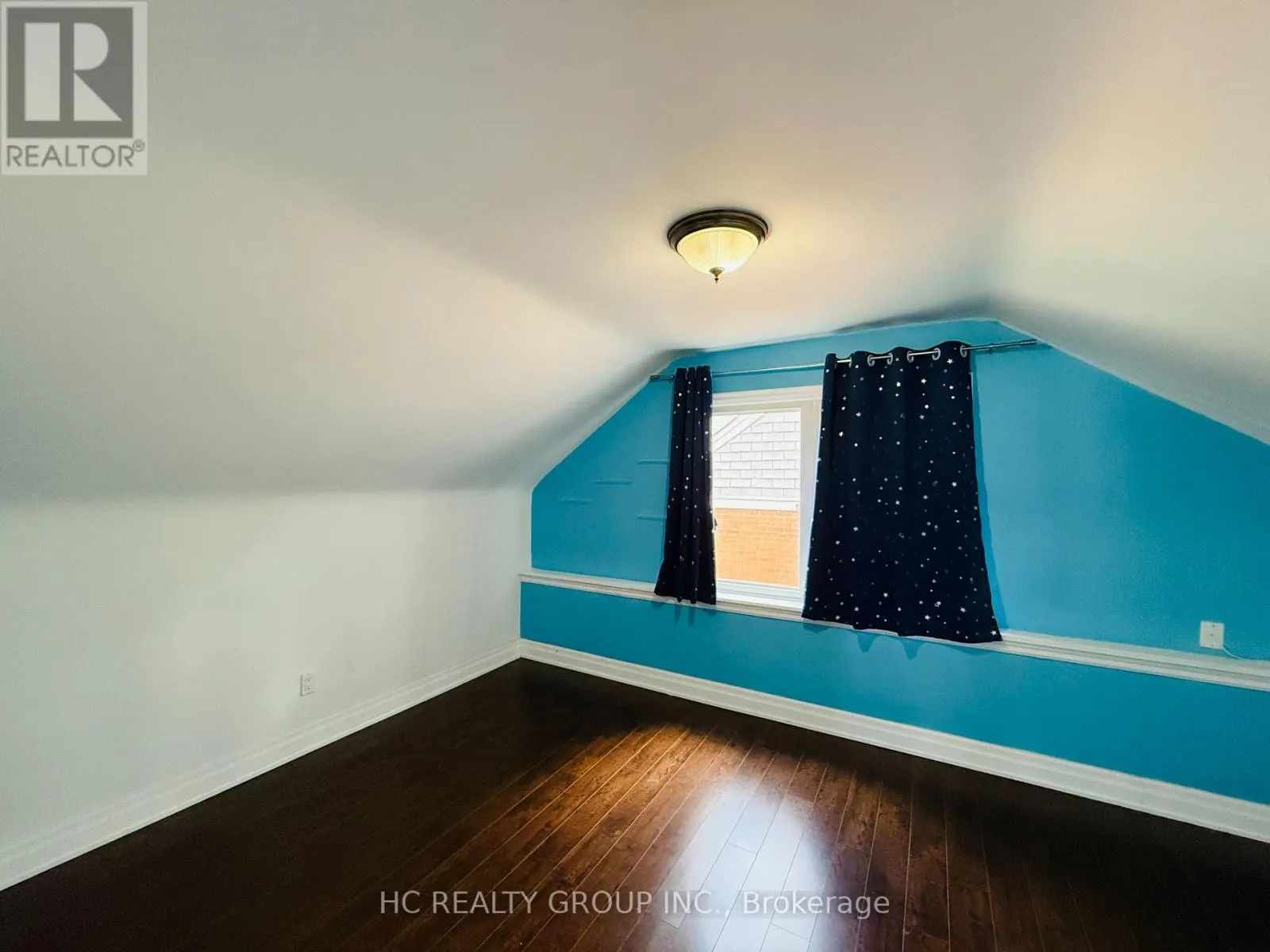 673 GLENGROVE AVENUE W