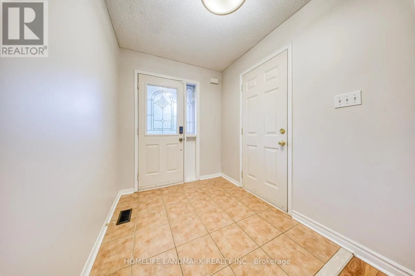 2422 NICHOLS DRIVE