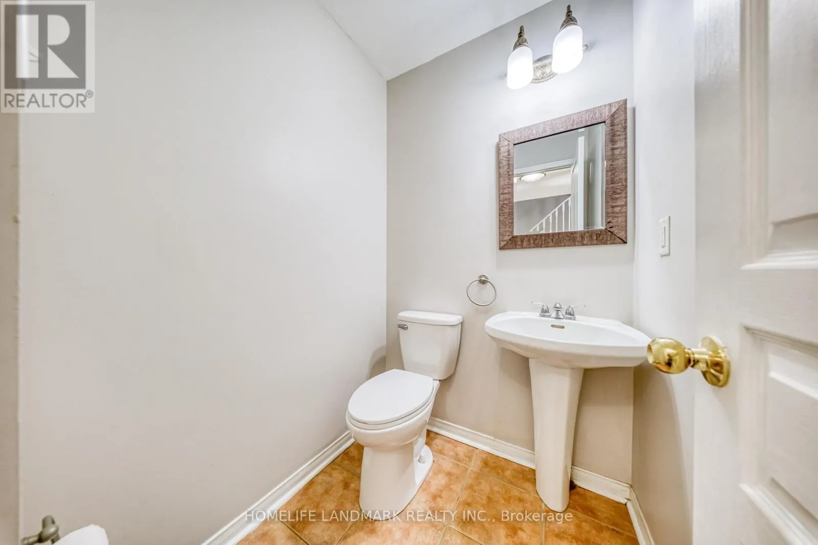 2422 NICHOLS DRIVE