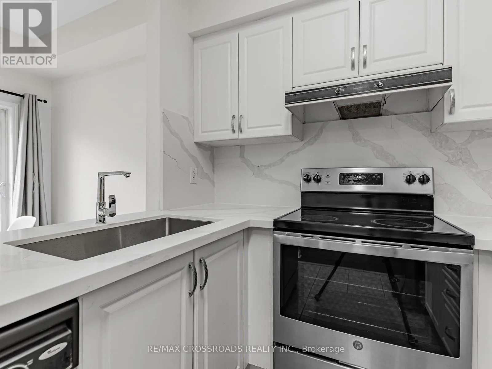 59 - 3051 FINCH AVENUE