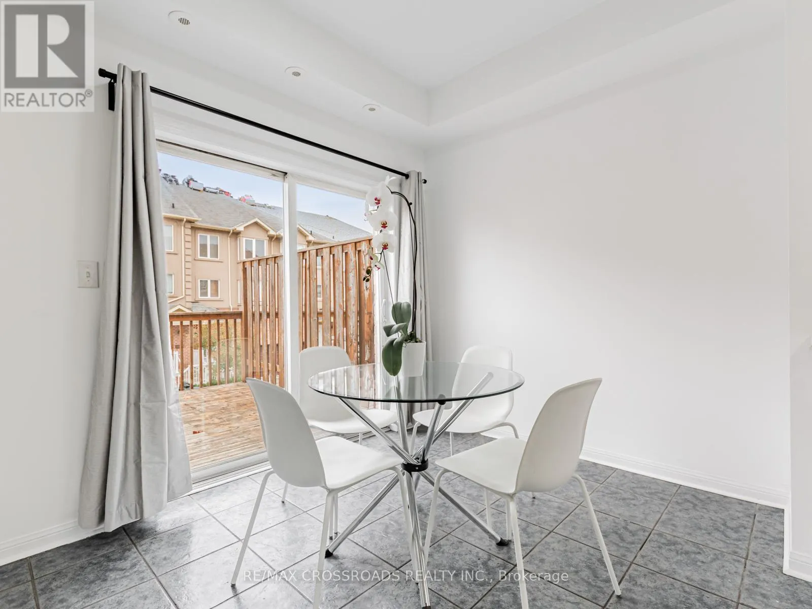 59 - 3051 FINCH AVENUE