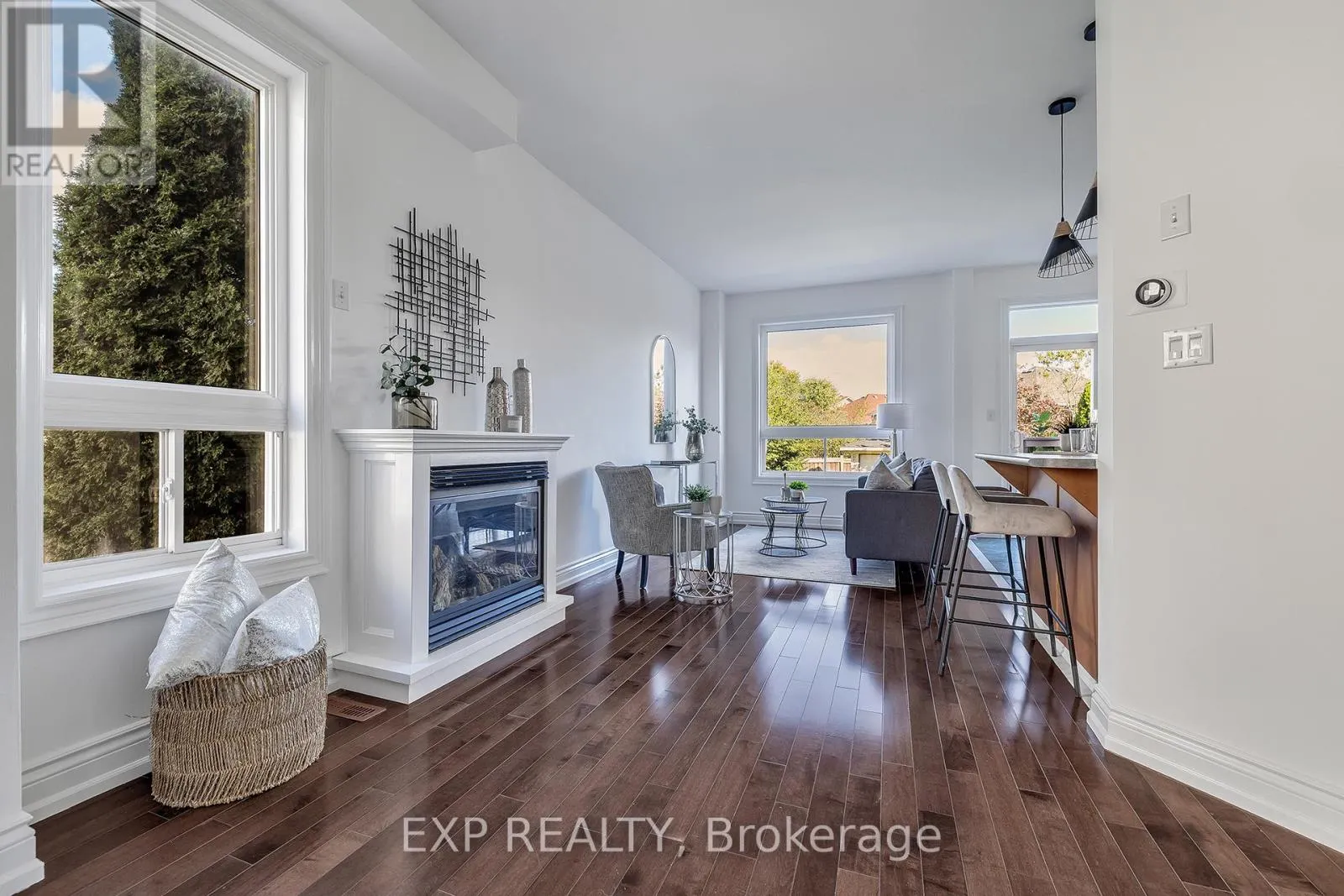 3438 FOUNTAIN PARK AVENUE