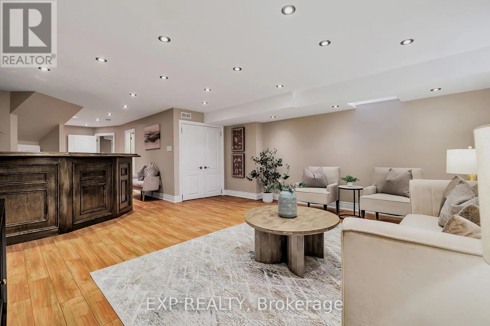 3438 FOUNTAIN PARK AVENUE