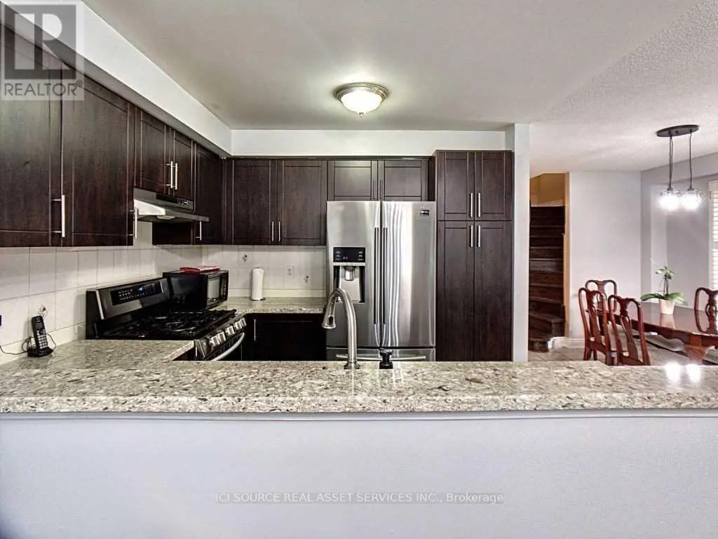 UPPER - 28 MANNEL CRESCENT